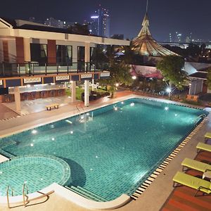 The Tamnan Pattaya Hotel & Resort